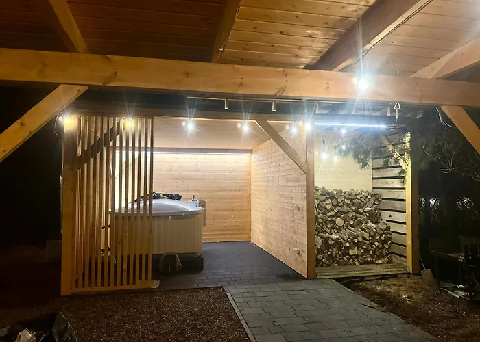 Kaszuby Oliwkowy Na Kaszubach Balia Z Jacuzzi Jeziora Lasy * Niesiolowice