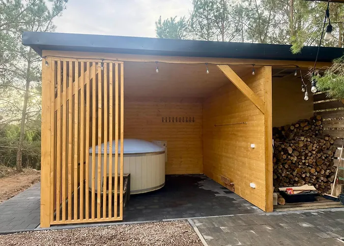 Kaszuby Oliwkowy Na Kaszubach Balia Z Jacuzzi Jeziora Lasy Prázdninový dům Niesiolowice